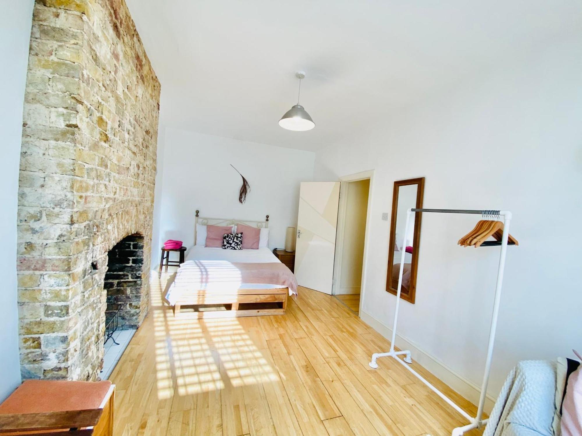 London'S Central East End 2 Bedroom City Apartments Exterior foto